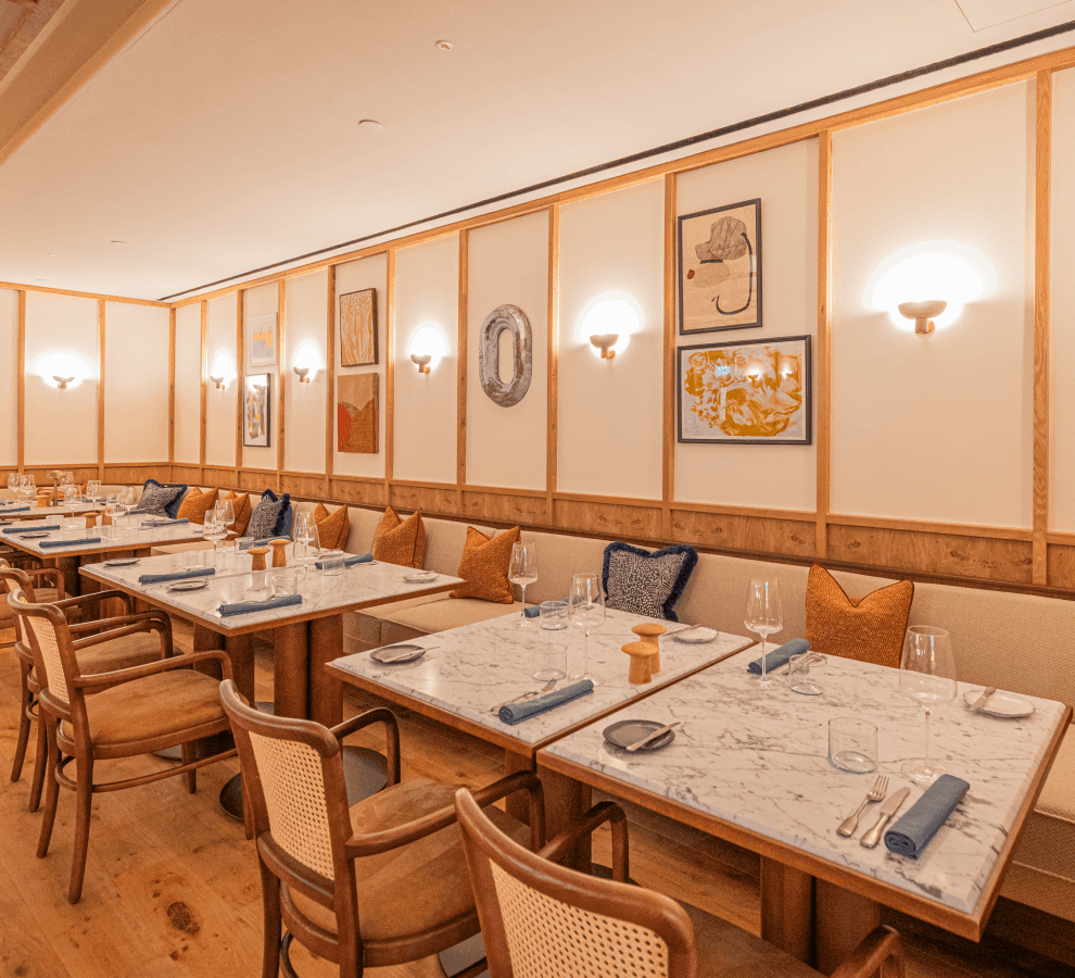 The Whiteley Gallery 990x900 WSSH 13