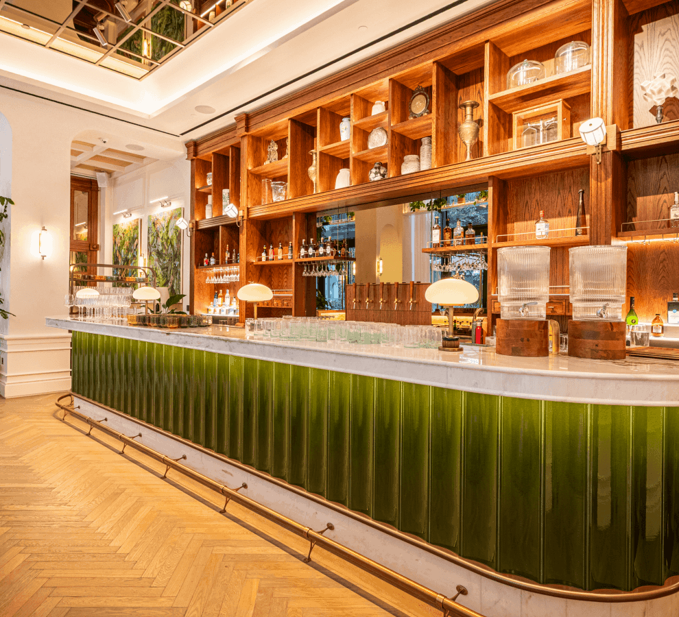 The Whiteley Gallery 990x900 WSSH 18