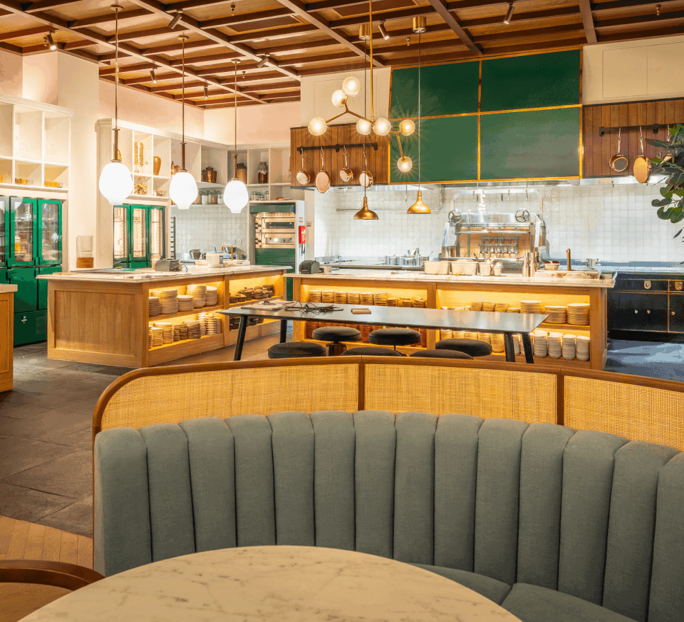 The Whiteley Gallery 990x900 WSSH 2