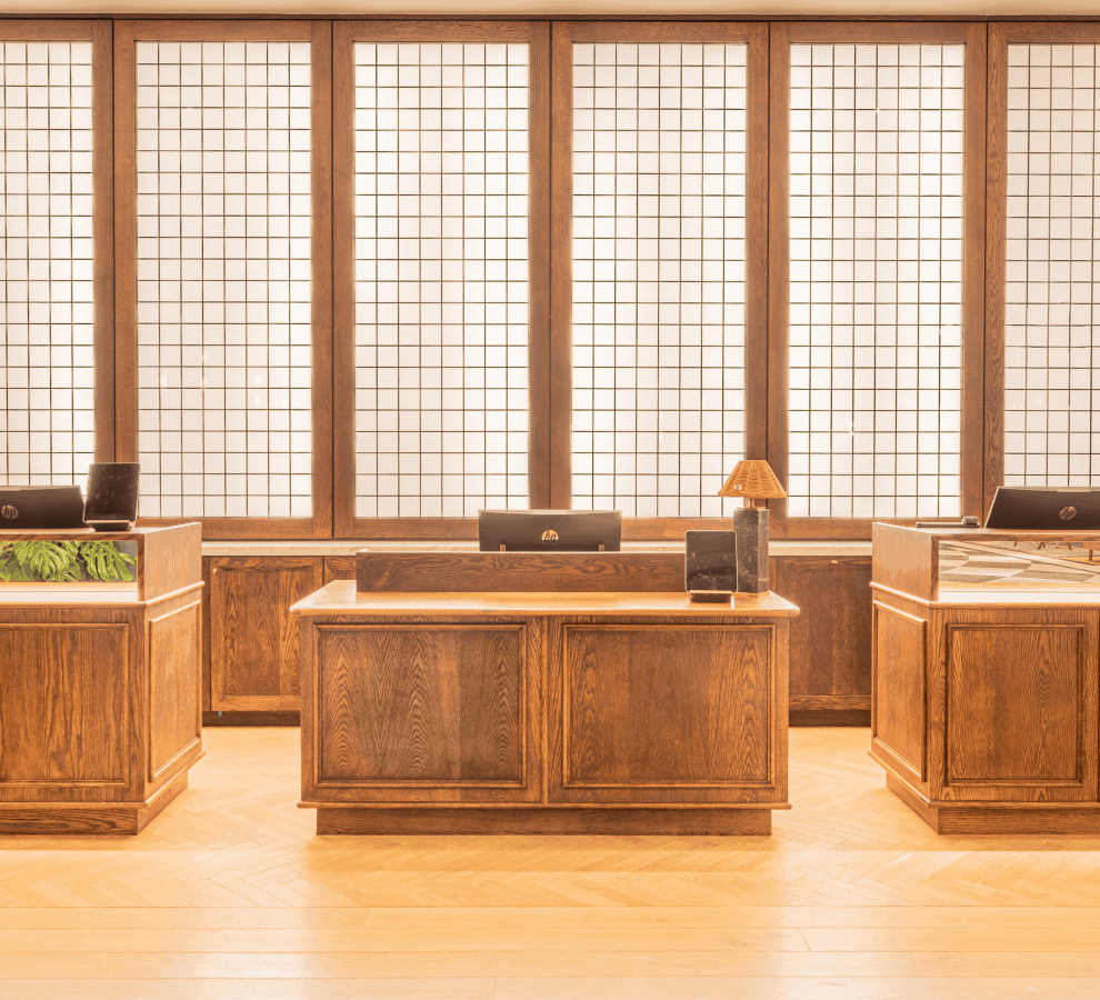 The Whiteley Gallery 990x900 WSSH 4