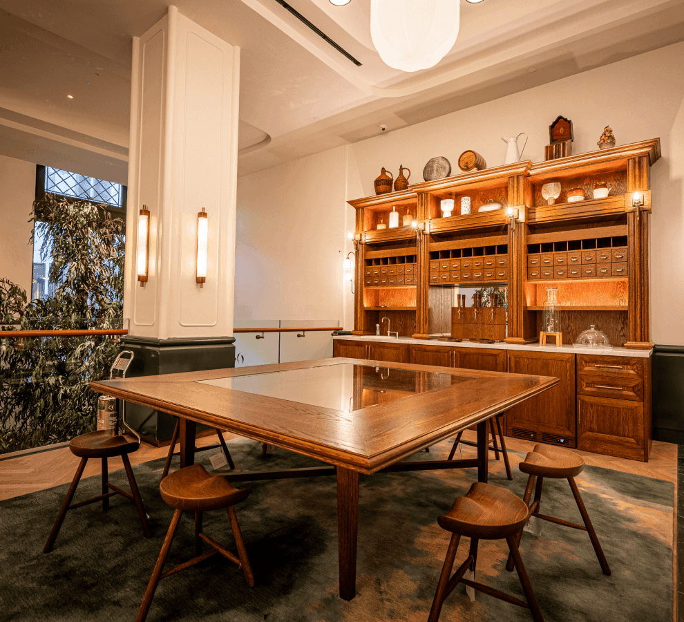 The Whiteley Gallery 990x900 WSSH 7