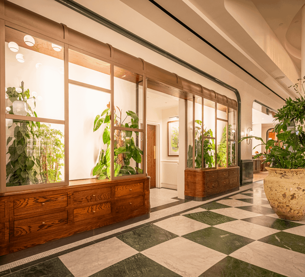 The Whiteley Gallery 990x900 WSSH 8